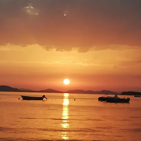 In With Terrace, Air Conditioning, Wifi Apartman