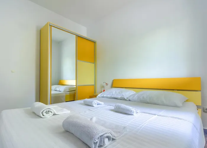 Appartamento In With Terrace, Air Conditioning, Wifi