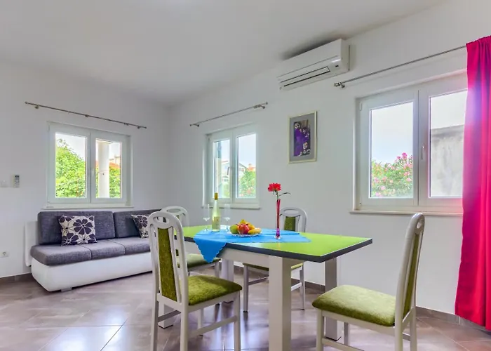 In With Terrace, Air Conditioning, Wifi Appartamento